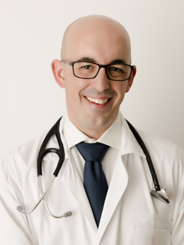 Dr. Alejandro<br>Vega